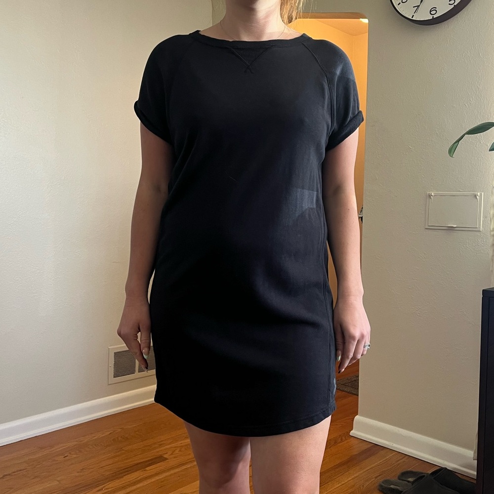 Navy Blue Under Armour short sleeve dress size small